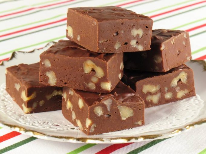 cokoladne-kocke-s-ljesnjacima-shutterstock-800